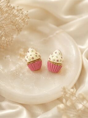 Betsey Johnson Babycakes Cupcake Stud Earrings Pink White Enamel Rhinestone Gold